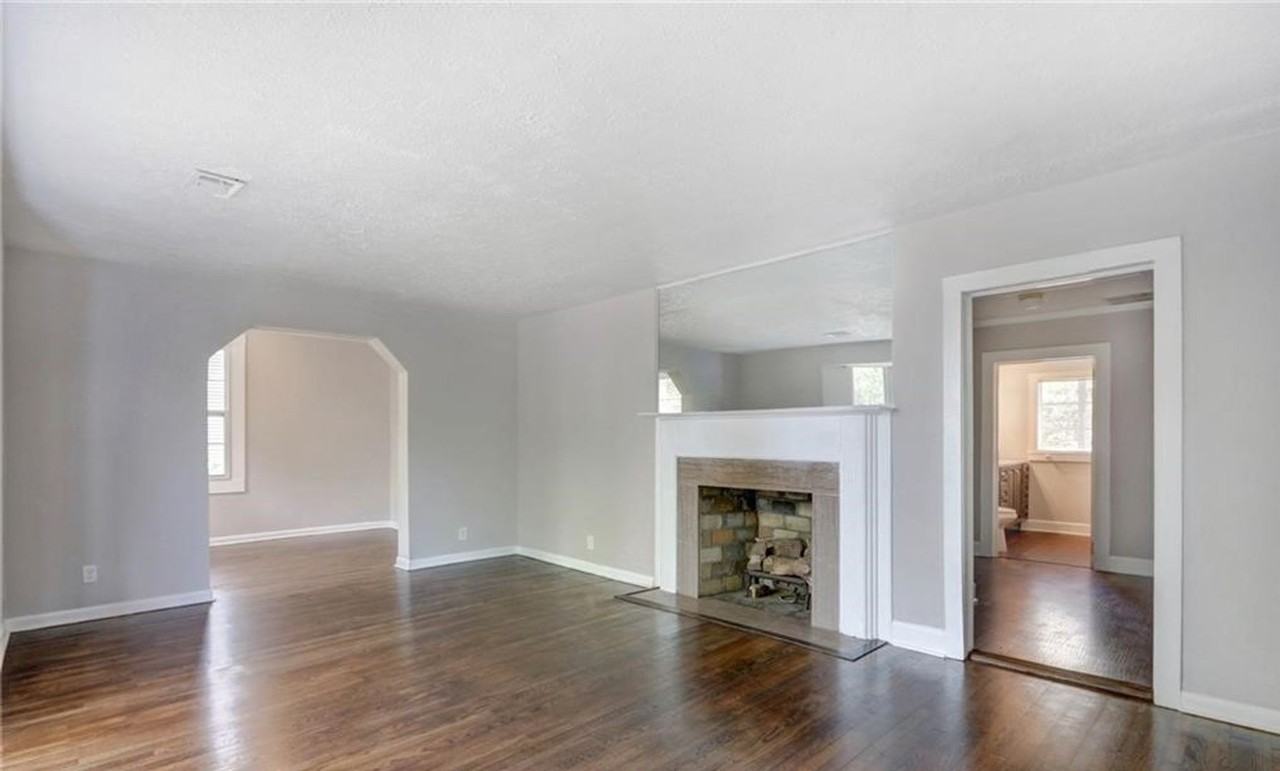 426 Lawton Ave - Photo 3 of 12