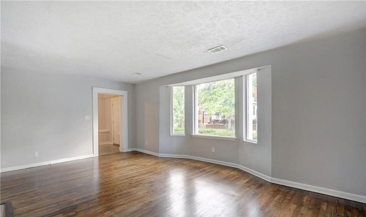 426 Lawton Ave - Photo 7 of 12