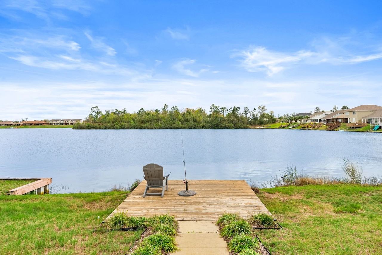 114 Lakeridge Dr - Photo 3 of 32