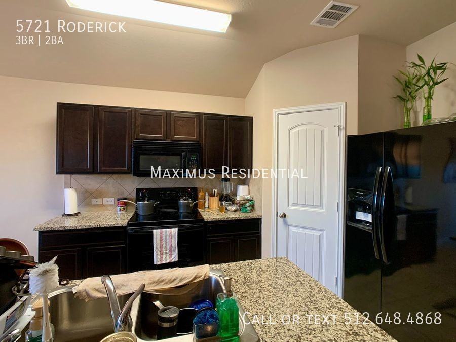 5721 Roderick Dr - Photo 7 of 21