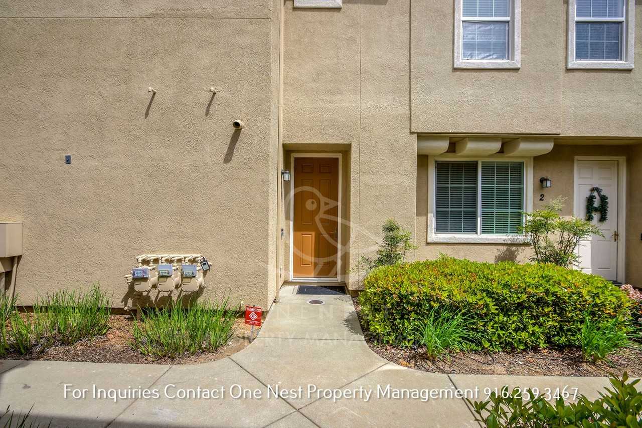 3040 Sierra View Cir - Photo 4 of 17