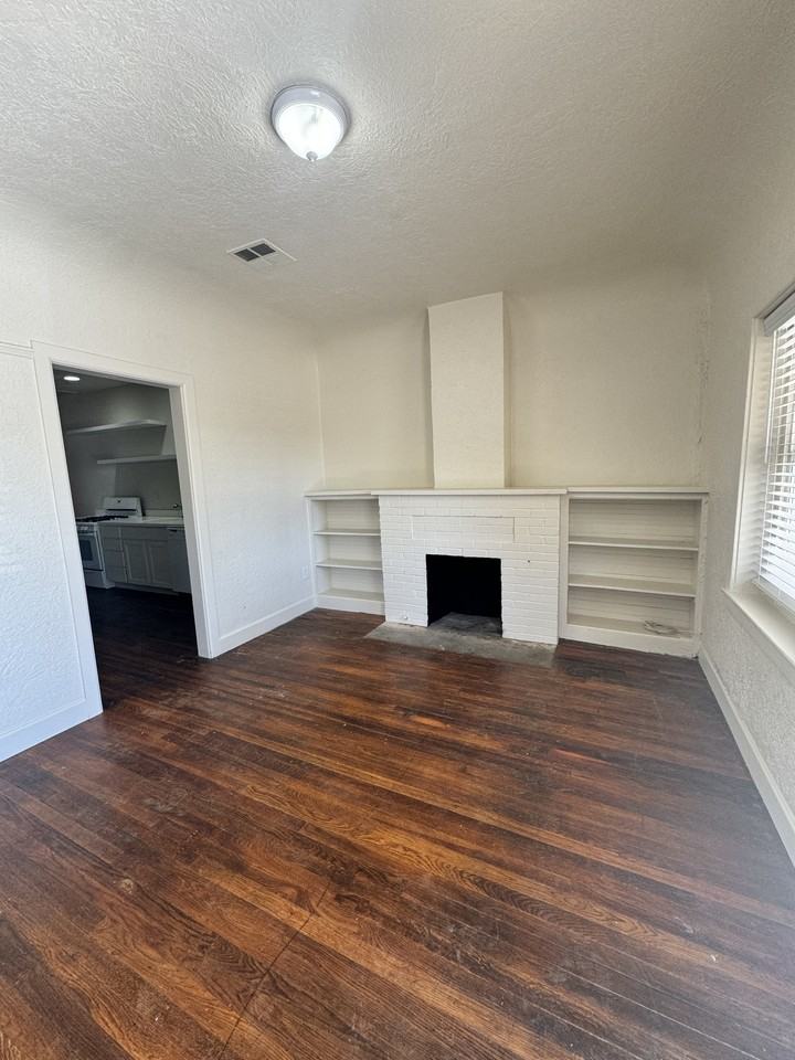 1230 E Pierce - 1 #1230 - Photo 3 of 30