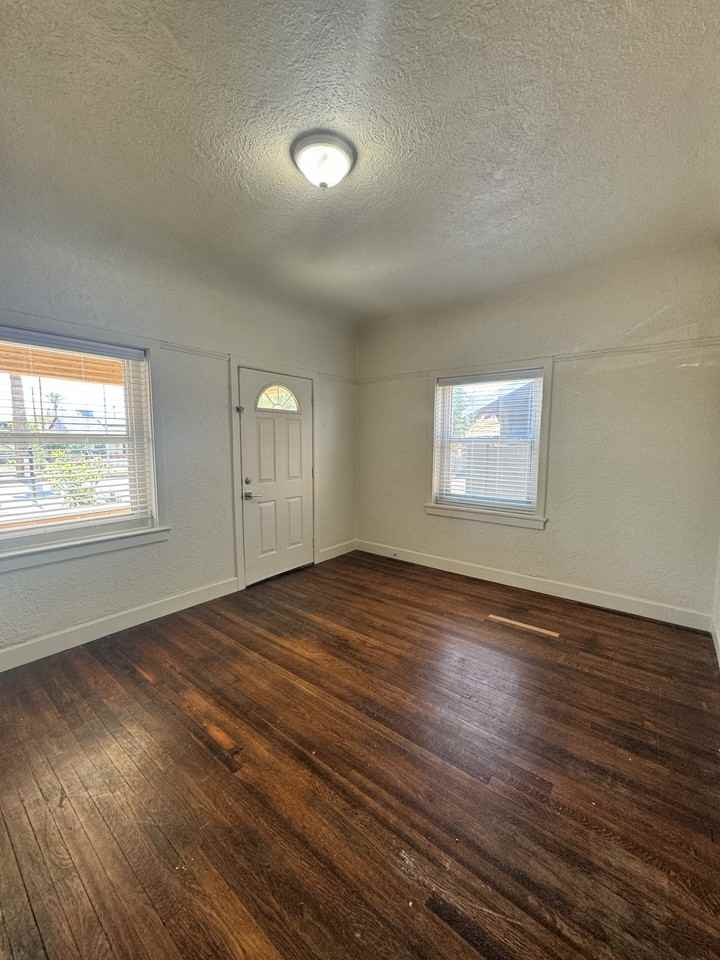 1230 E Pierce - 1 #1230 - Photo 4 of 30