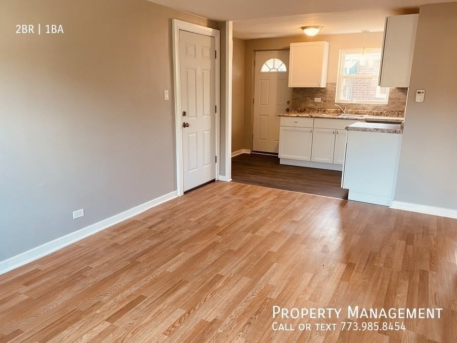 8153 S Colfax Ave Apt 8155-2 #8155-2 - Photo 3 of 14