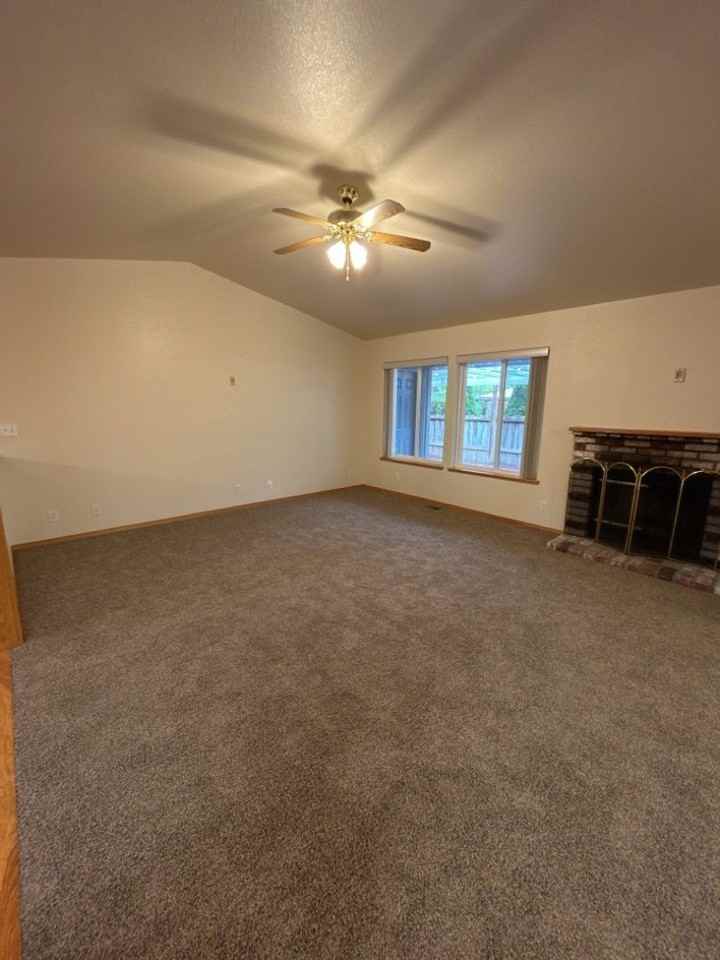 4163 Cedar St - Photo 4 of 24