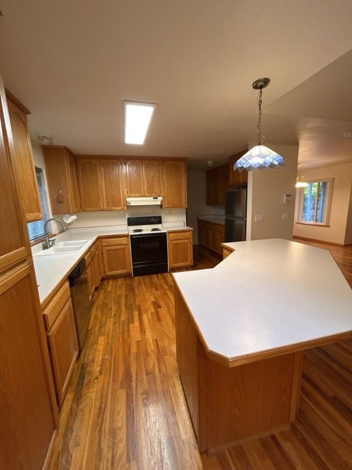 4163 Cedar St - Photo 7 of 24