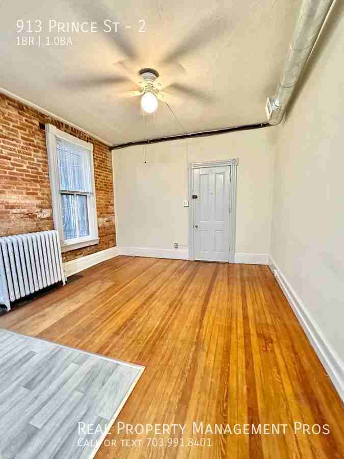 913 Prince St #2 - Photo 6 of 16