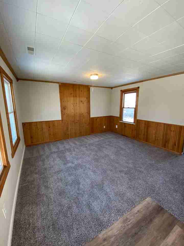 530 W 9th St N - Photo 6 of 10