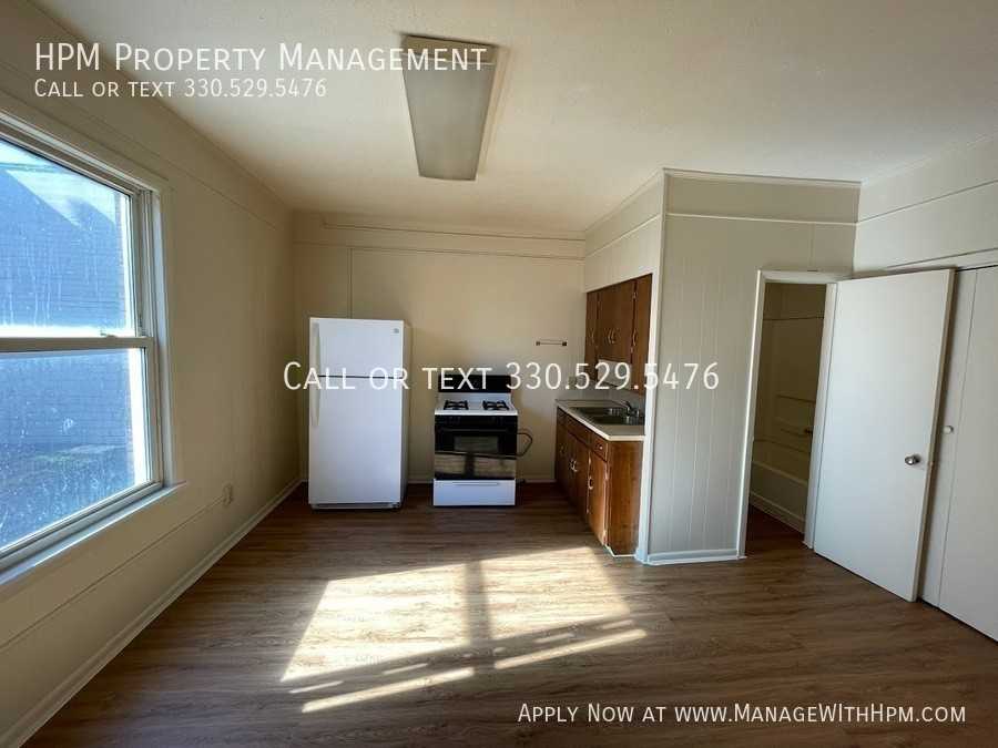 417 Mckinley Ave Nw #104 - Photo 3 of 5
