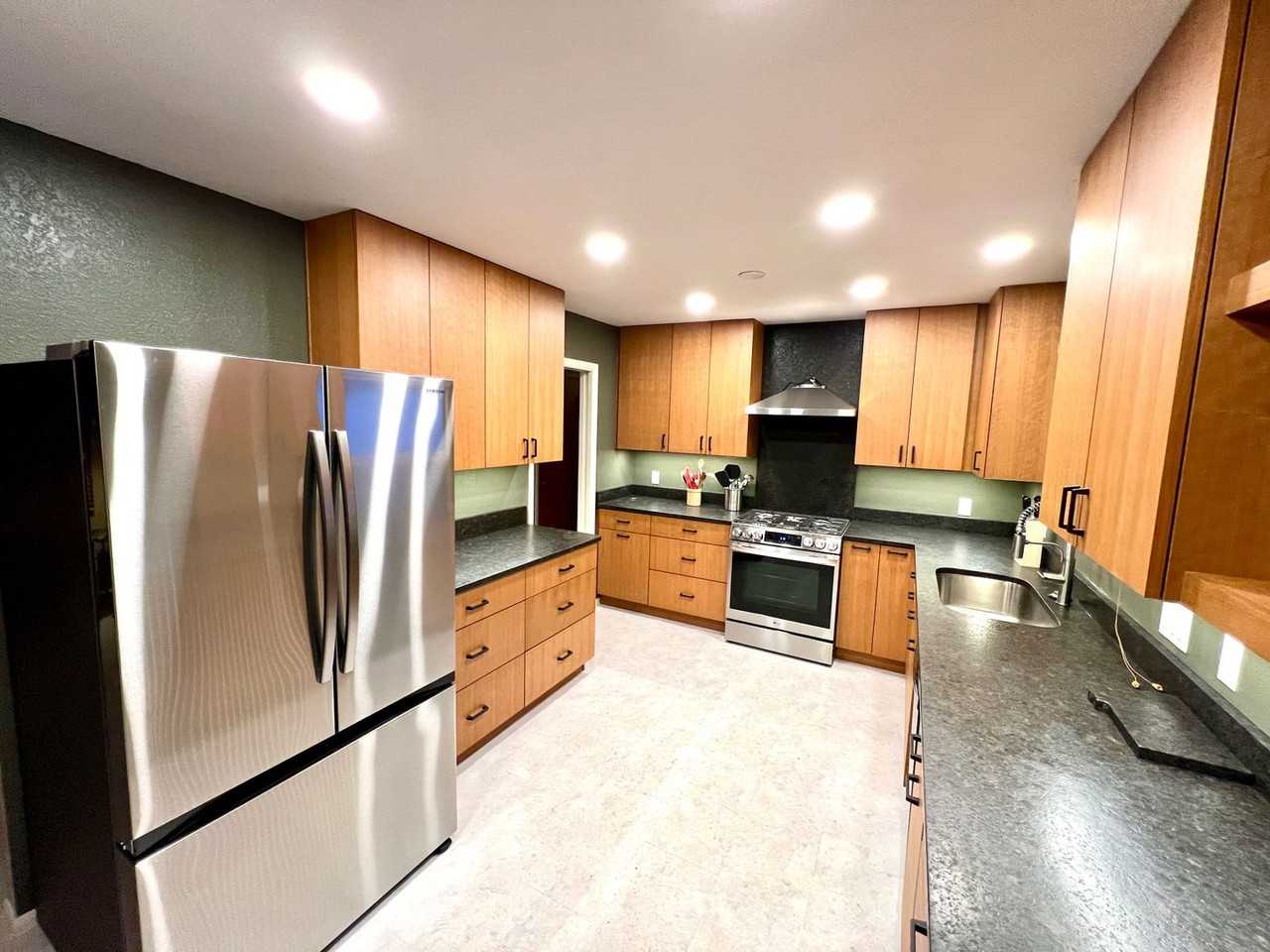 1625 Flowerree St - Photo 7 of 22