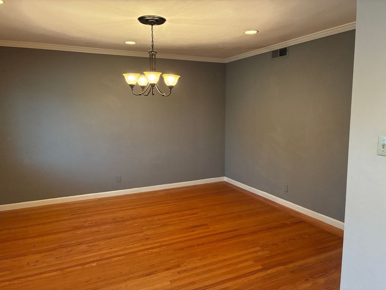 1137 Brownwyk Dr - Photo 4 of 34