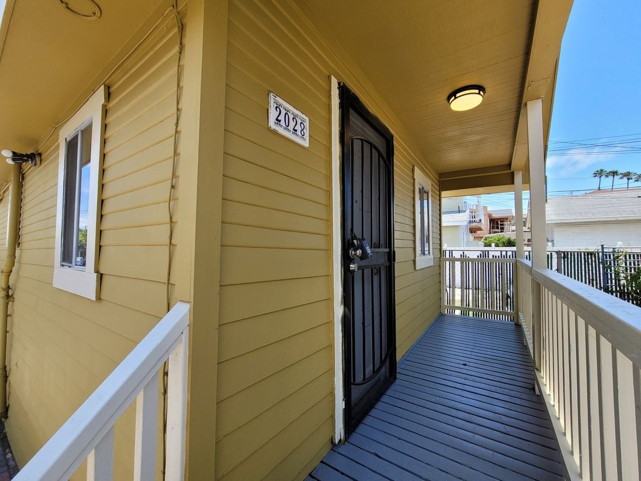 2028 Julian Ave - Photo 3 of 18