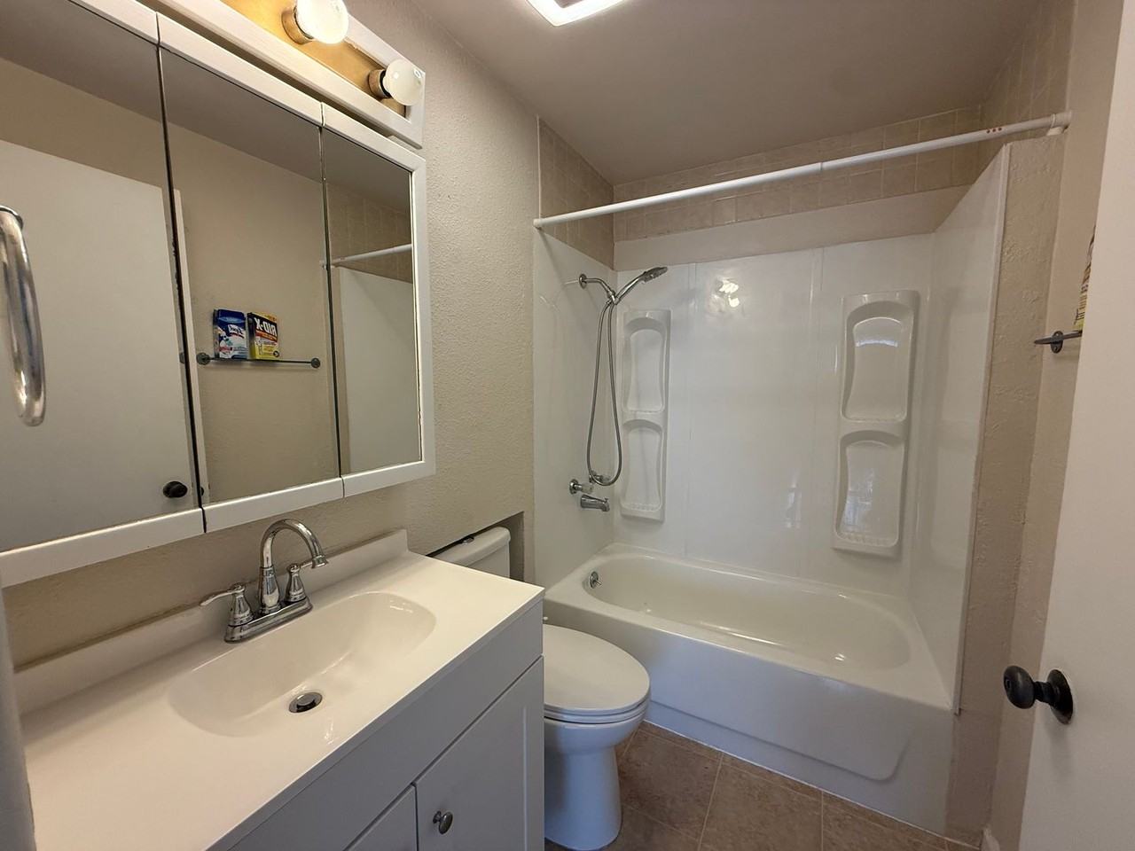 224 6th St Ne - Photo 4 of 10