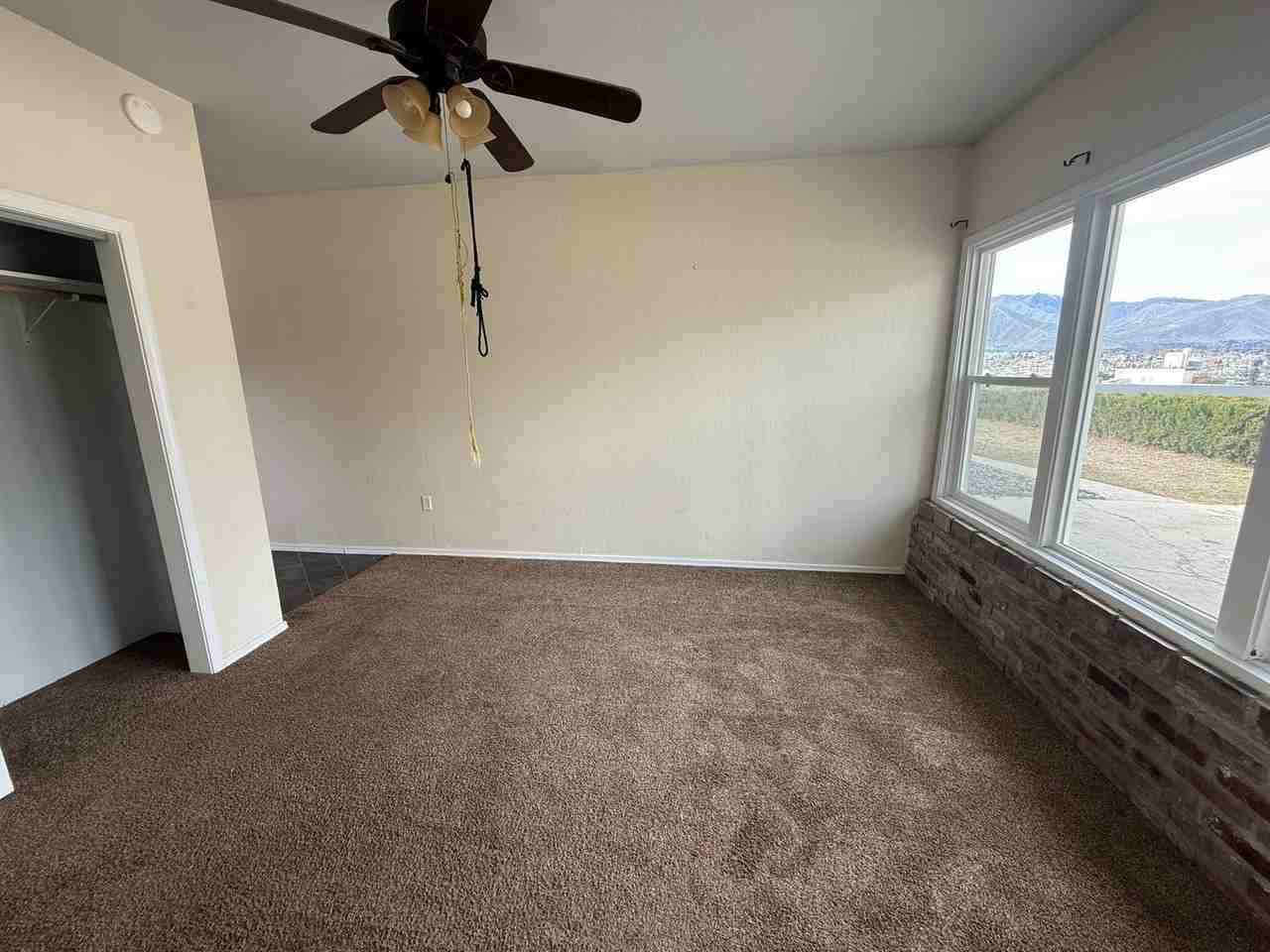 224 6th St Ne - Photo 7 of 10