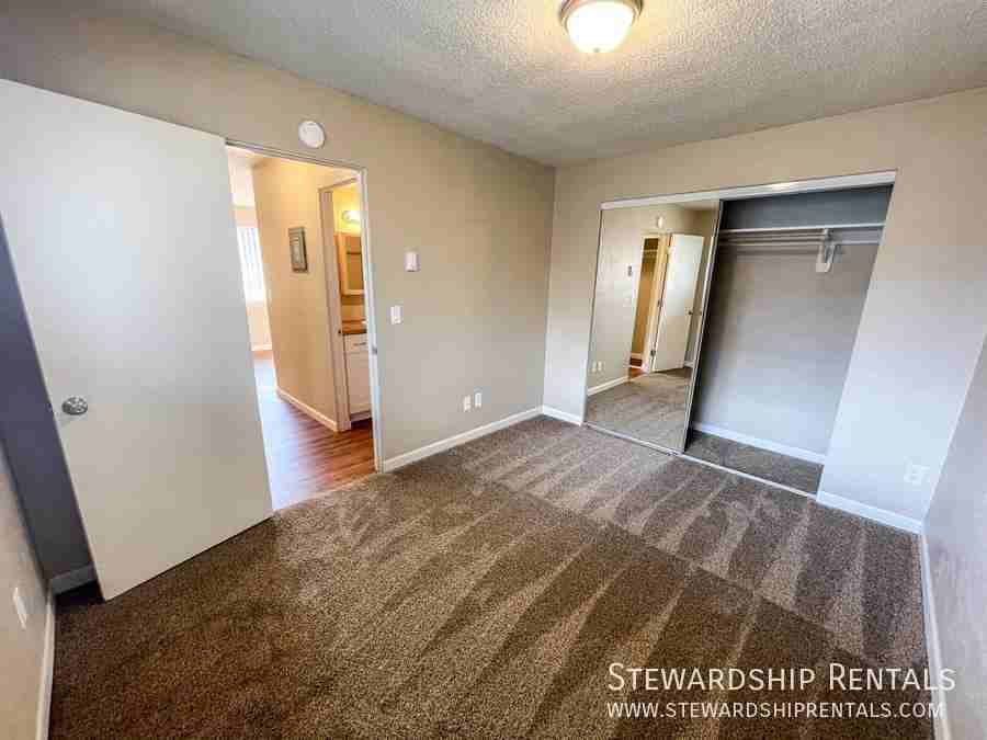 500 Monroe St #11 - Photo 7 of 11