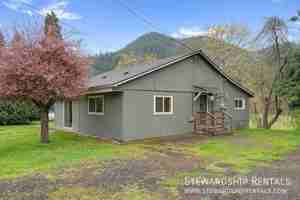 featured image of 48172 Lauren Dr