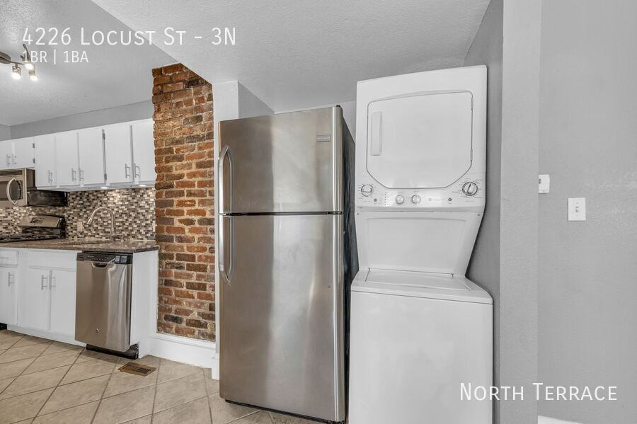 4226 Locust St #3N - Photo 5 of 21