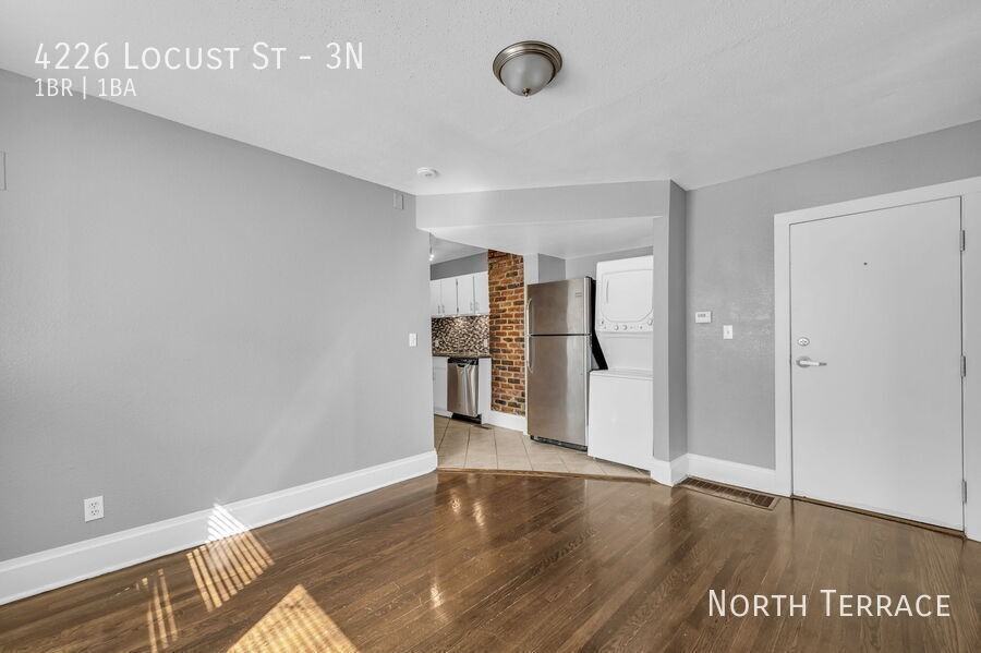 4226 Locust St #3N - Photo 7 of 21