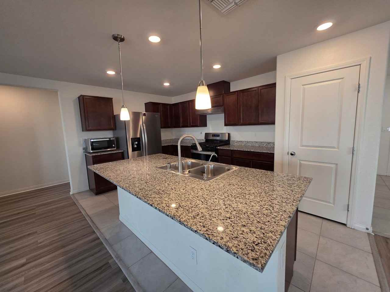 6990 Solano Canyon Ave - Photo 5 of 28