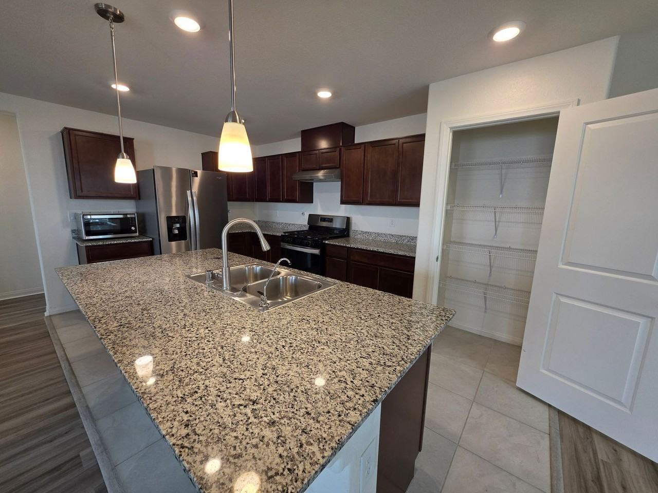 6990 Solano Canyon Ave - Photo 6 of 28