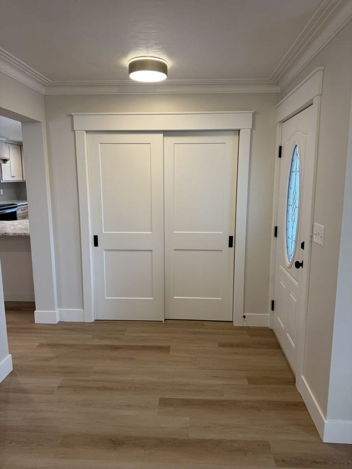 4131 E 700 N - Photo 3 of 38