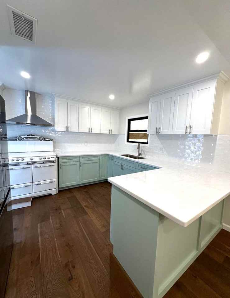 201 N Yale Ave - Photo 4 of 11