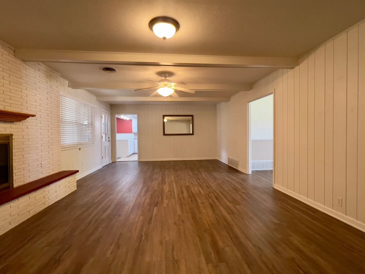 2117 65th St - Photo 6 of 32