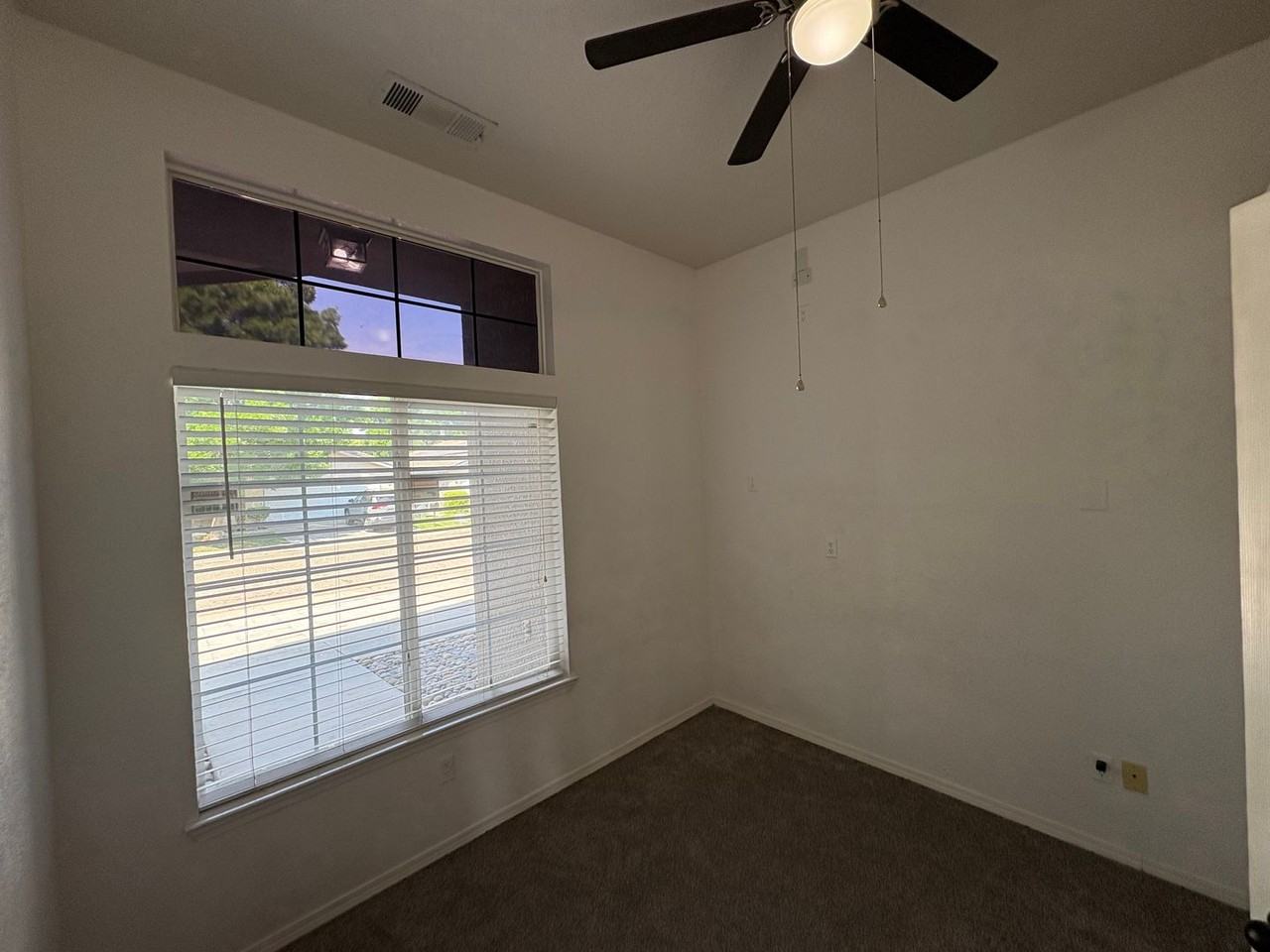 1040 N Sumter Ct - Photo 5 of 44