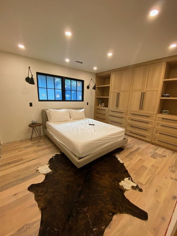 931 Harold Dr #B - Photo 3 of 6