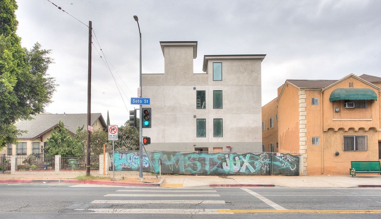 610 N Soto St - Photo 3 of 4