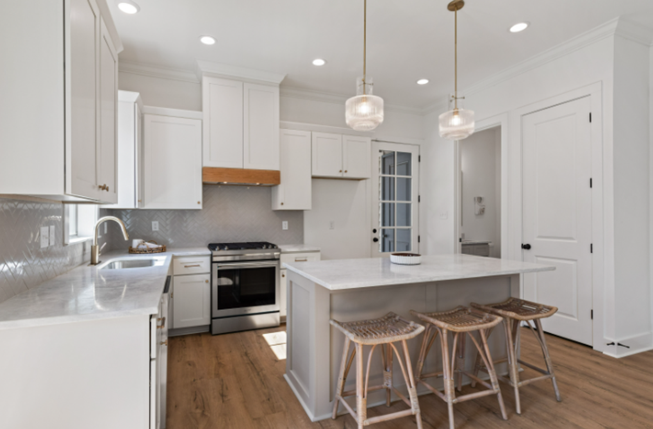 115 Gaunt Ln #704 - Photo 3 of 10