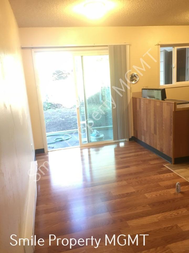 7317 Se Steele St - Photo 2 of 12