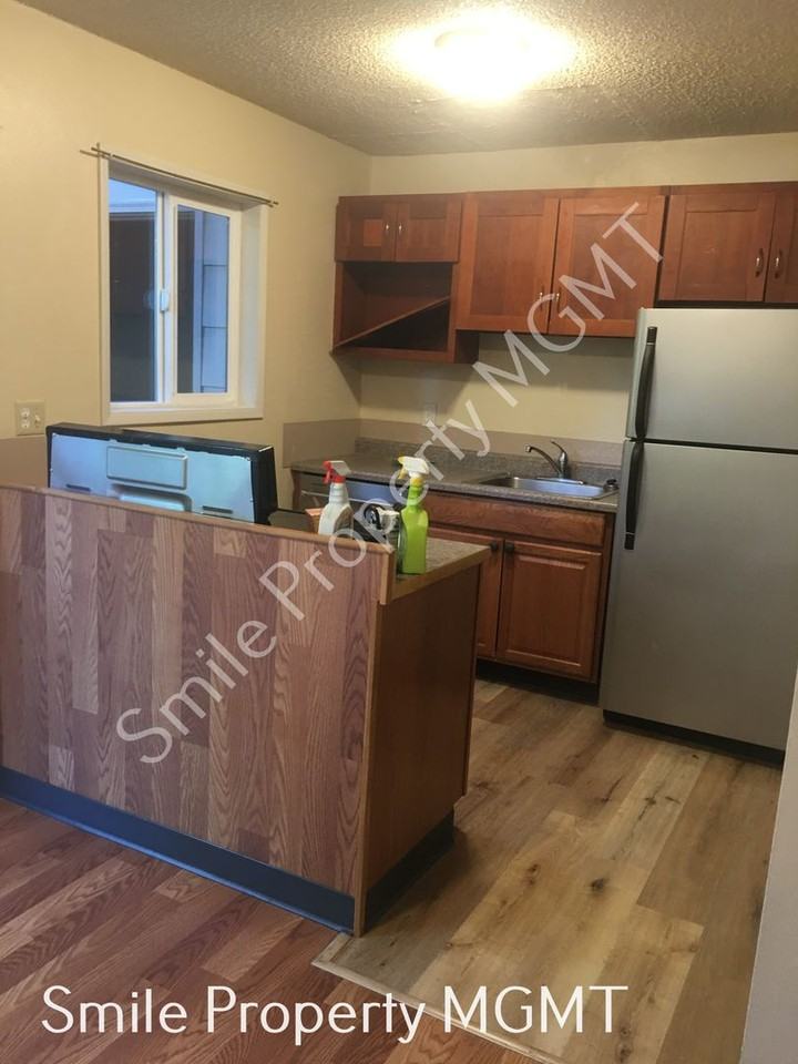 7317 Se Steele St - Photo 4 of 12