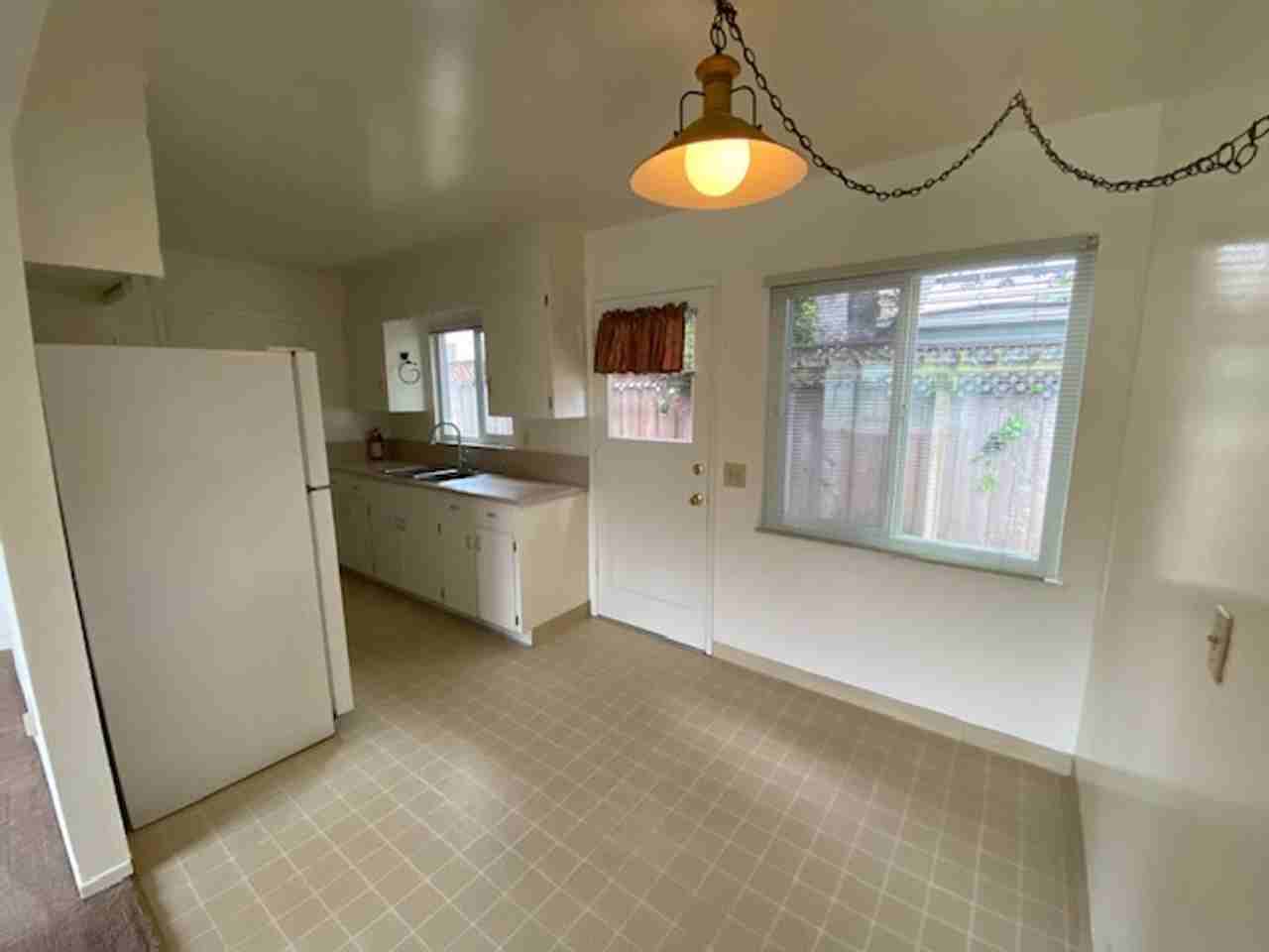 306 Lobos Ave - Photo 7 of 23