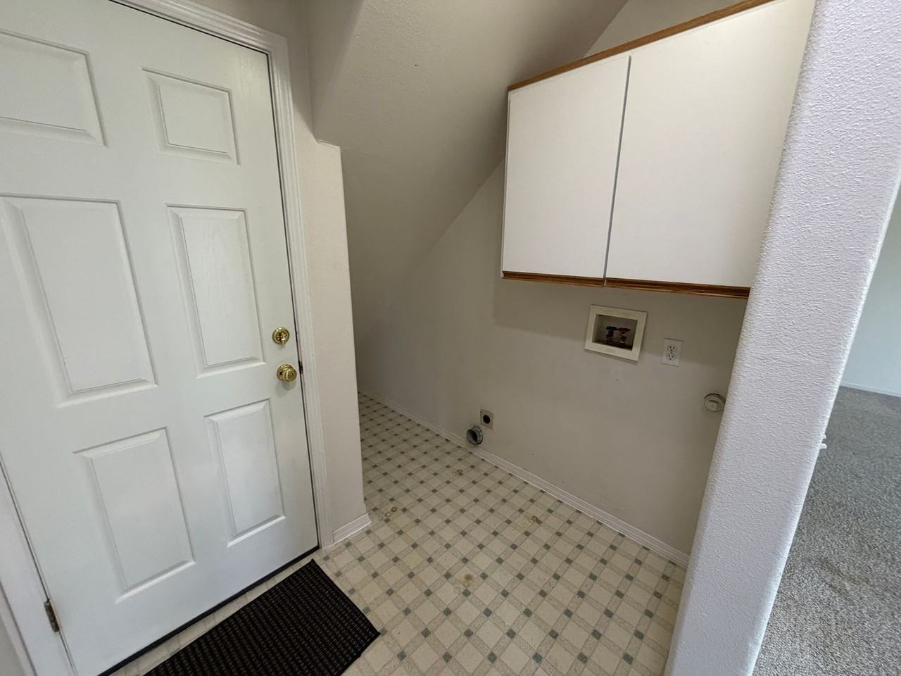 1245 Country Glen Ave Ne - Photo 6 of 9