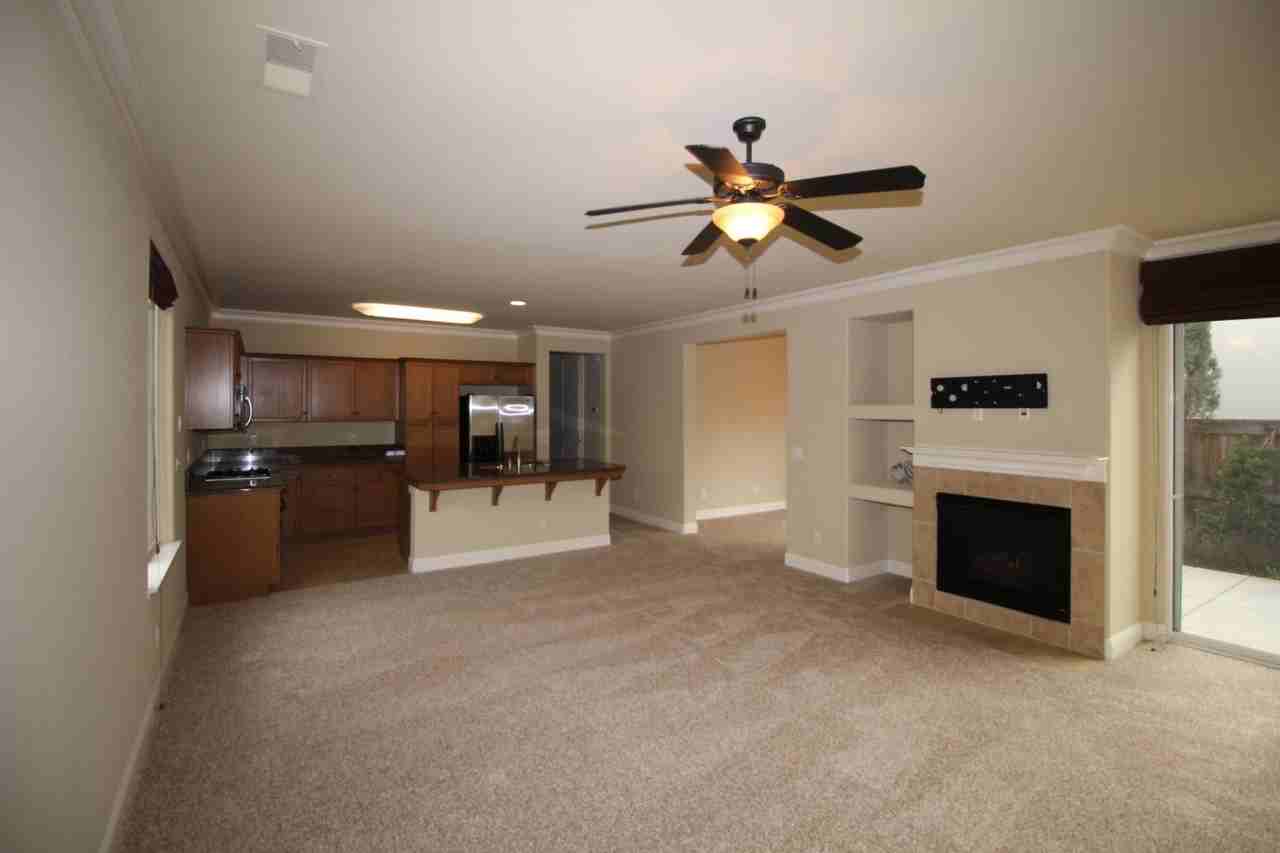 3856 Heritage Ave - Photo 3 of 18