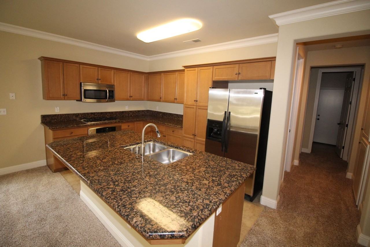 3856 Heritage Ave - Photo 5 of 18