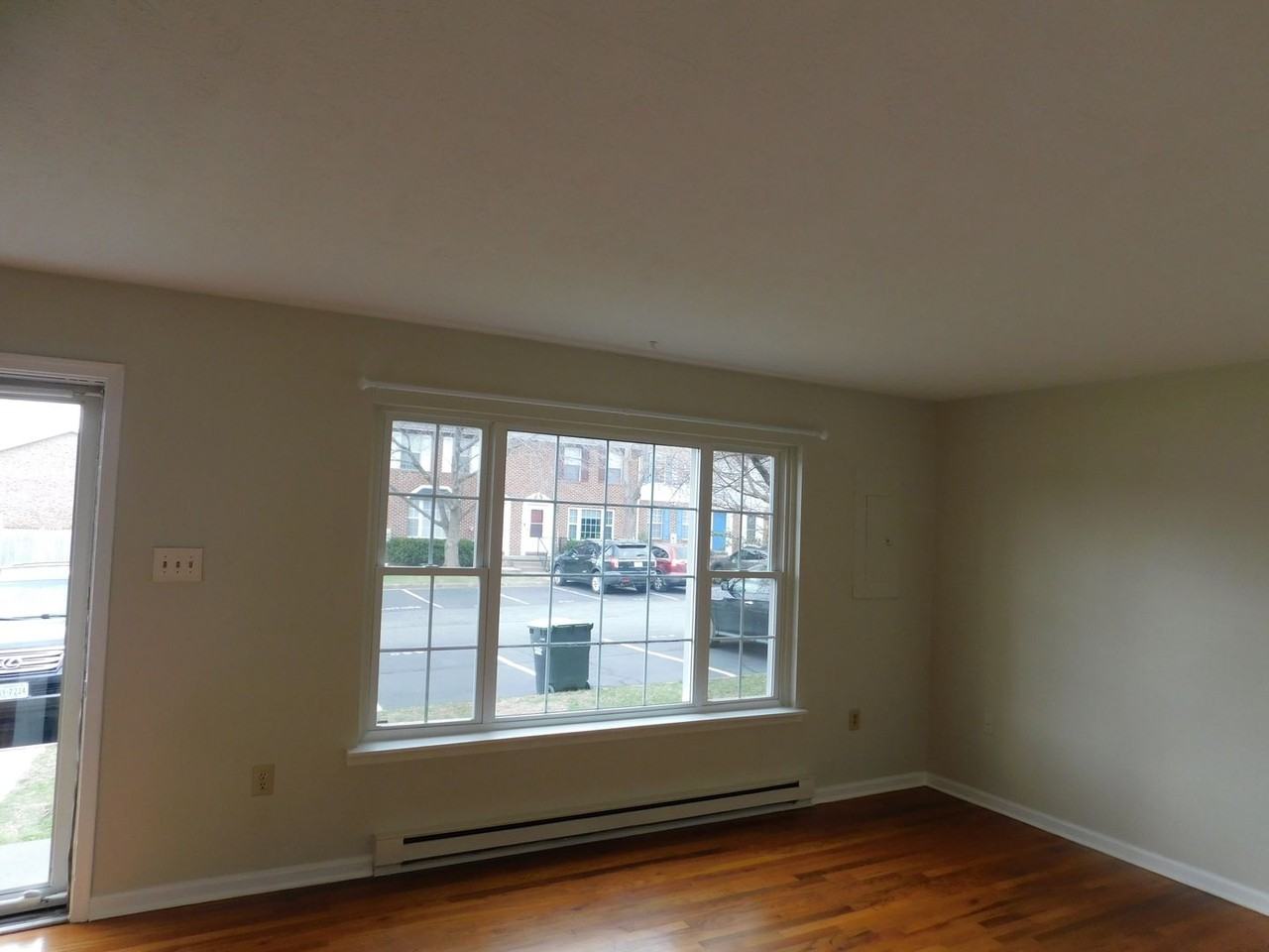 248 Waterford Ln - Photo 3 of 19