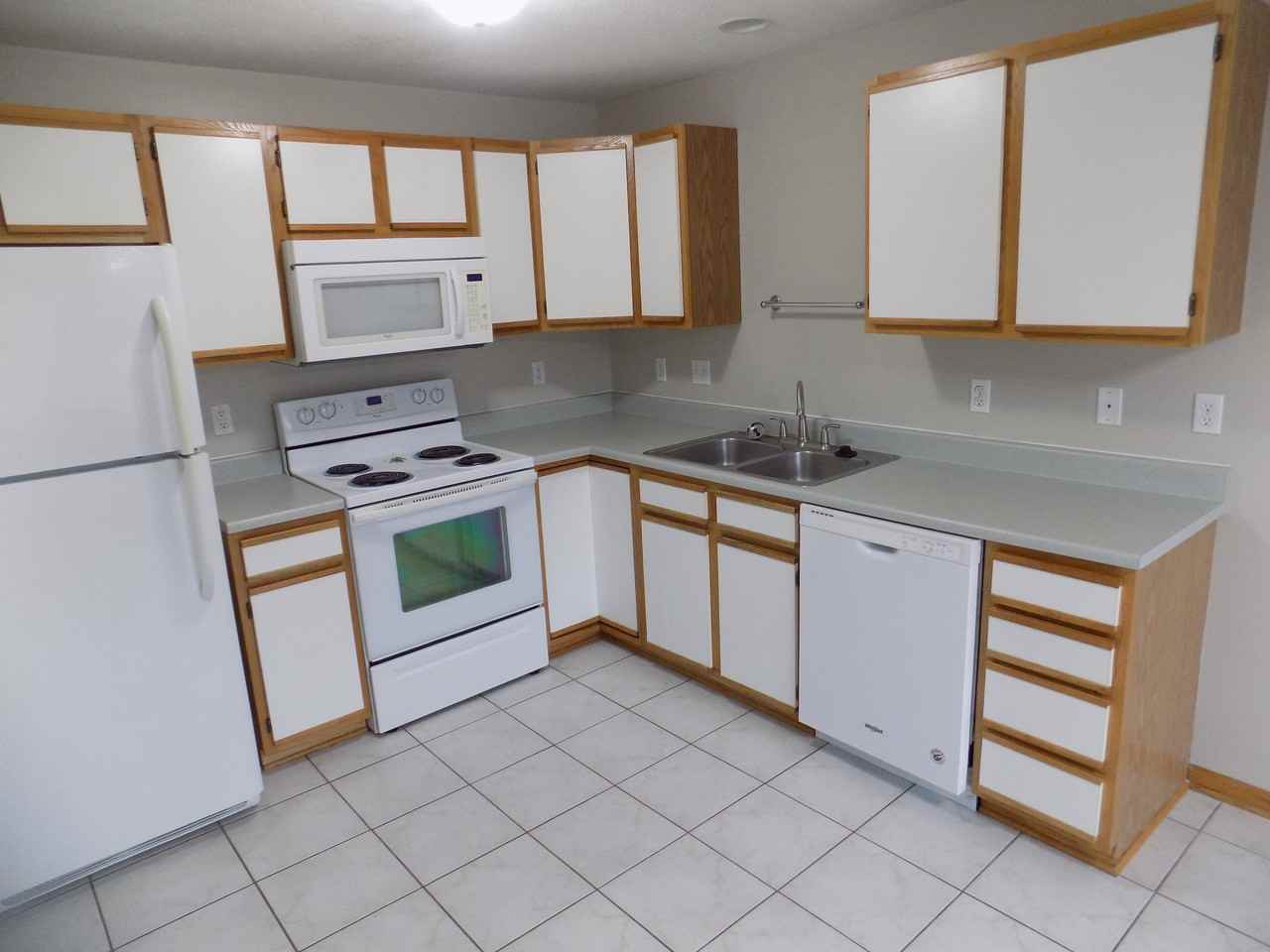 BCR 4517 Stockwell #4 - Photo 2 of 9