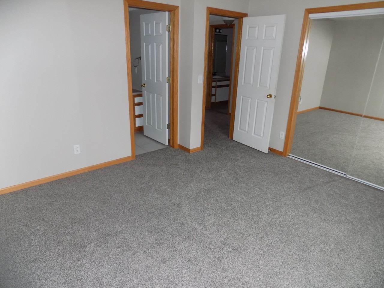 BCR 4517 Stockwell #4 - Photo 6 of 9