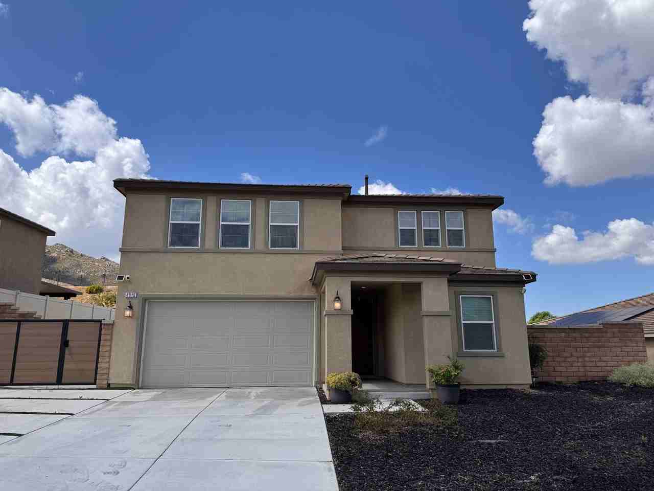 8015 Country Mile Ln - Photo 2 of 27