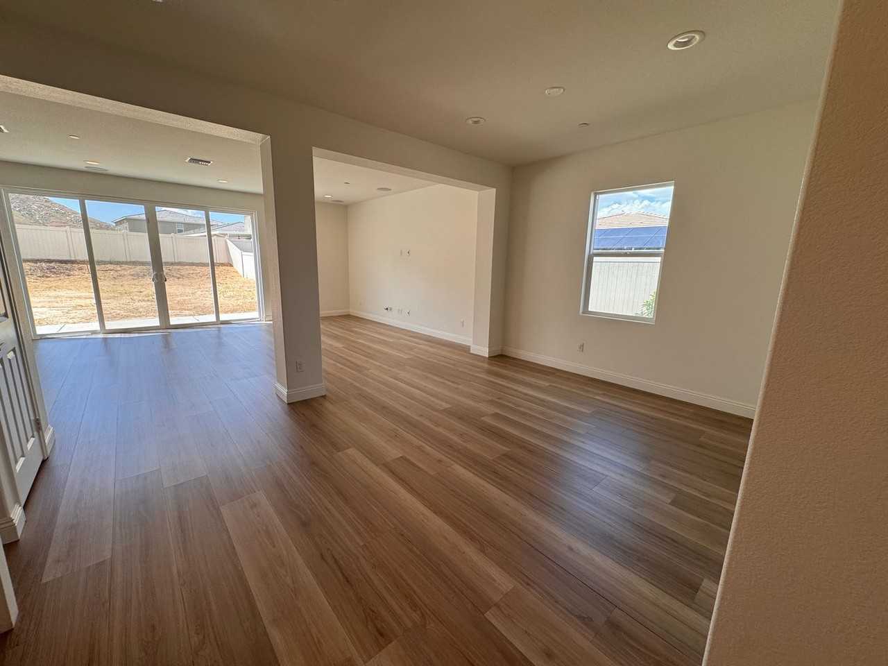 8015 Country Mile Ln - Photo 4 of 27