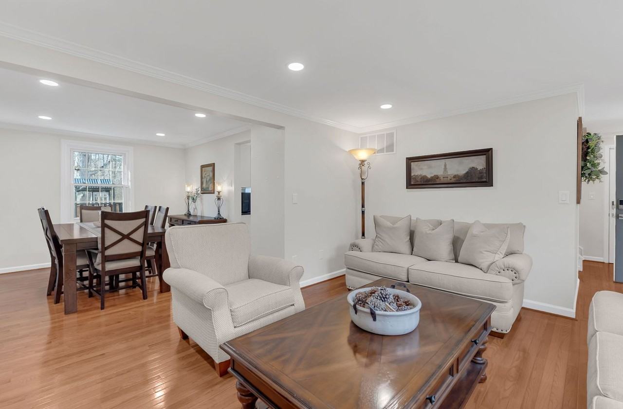 8271 Raindrop Way - Photo 6 of 29