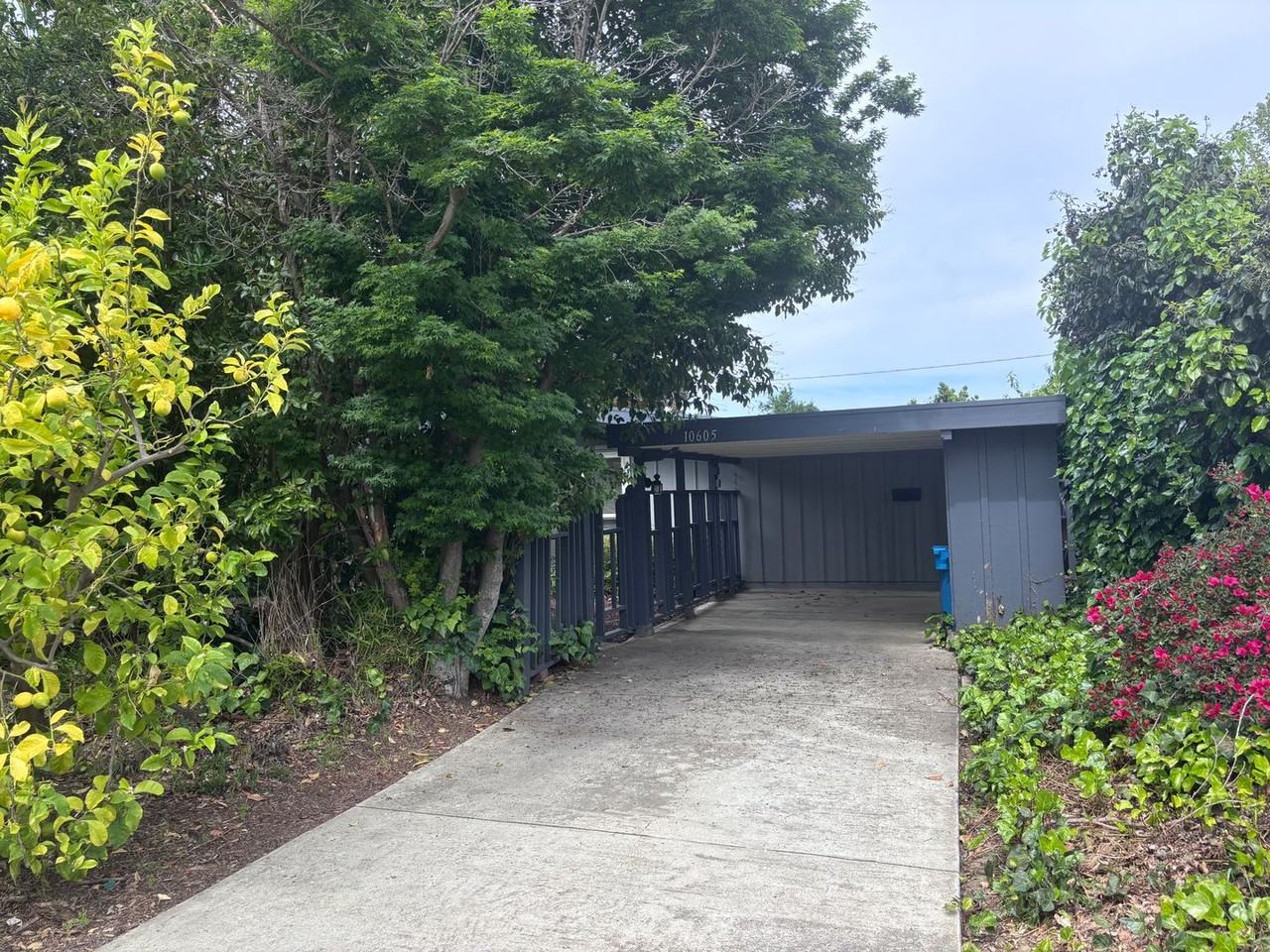 10605 Johansen Dr - Photo 2 of 25