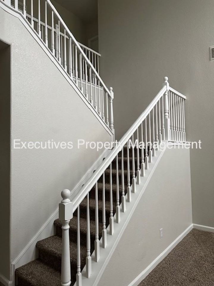 3566 Santa Maria Ave - Photo 3 of 11