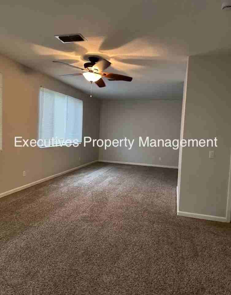 3566 Santa Maria Ave - Photo 5 of 11