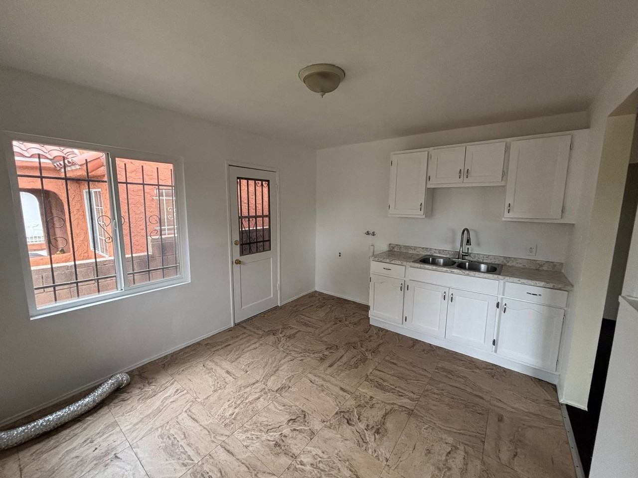 229 E 89th St - Photo 5 of 12