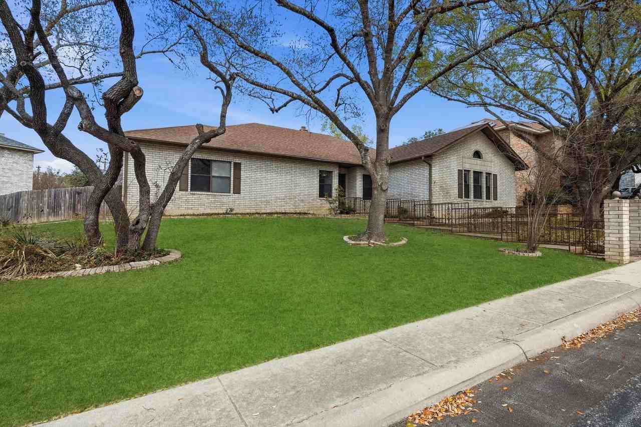 9231 Linbrooke - Photo 2 of 20