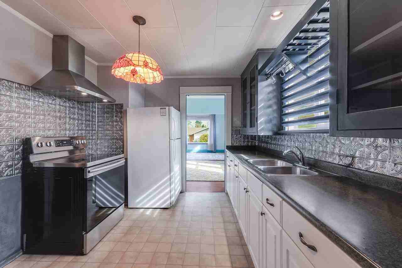 818 N Stafford St - Photo 3 of 13