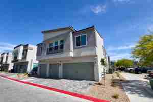 featured image of 4234 Vivenda St #3